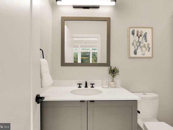 1311 D Street SE, Washington DC 20003