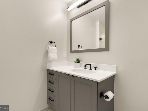 1311 D Street SE, Washington DC 20003