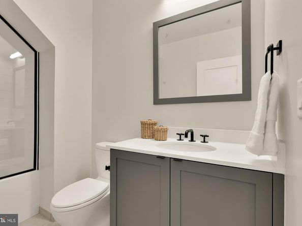 1311 D Street SE, Washington DC 20003