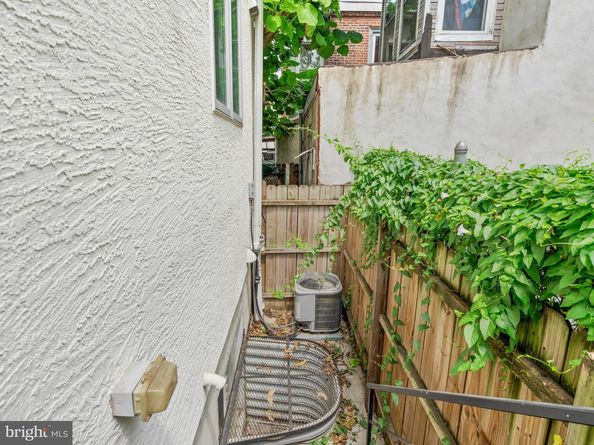 1435 N Orkney Street, Philadelphia PA 19122