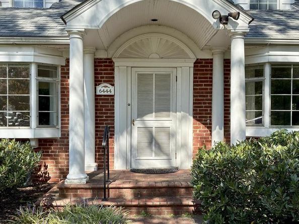 6444 Eppard Street, Falls Church VA 22042
