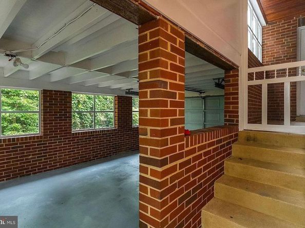 2356 South Pierce Street, Arlington VA 22202