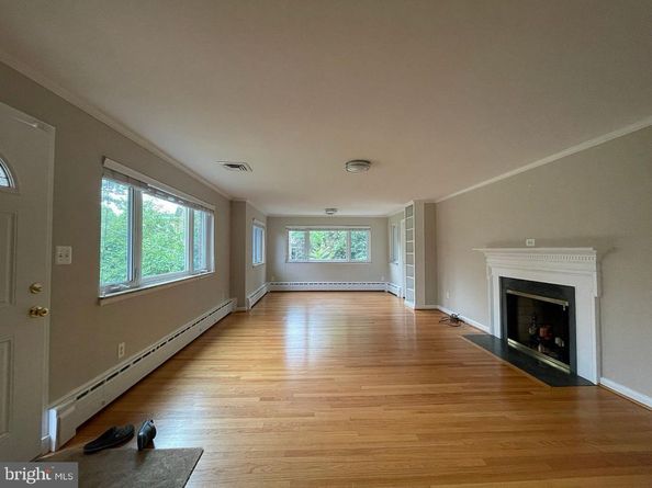 2356 South Pierce Street, Arlington VA 22202