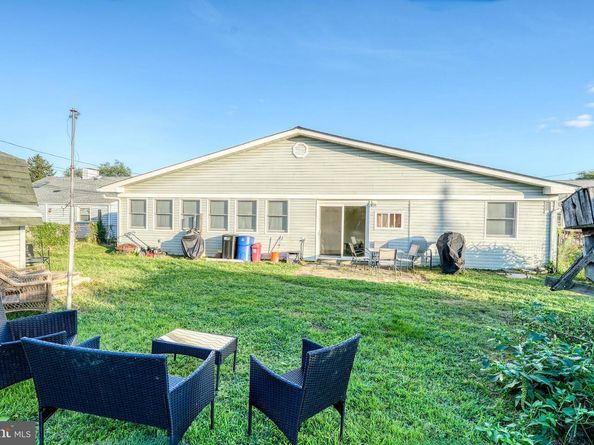 417 Chelsea Road, Fairless Hills PA 19030
