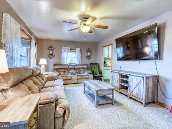417 Chelsea Road, Fairless Hills PA 19030