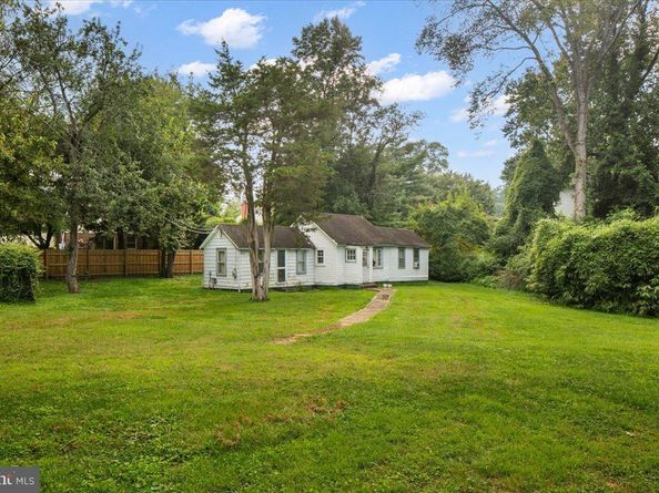 7058 Idylwood Road, Falls Church VA 22043