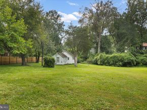 7058 Idylwood Road, Falls Church VA 22043
