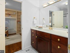 7058 Idylwood Road, Falls Church VA 22043