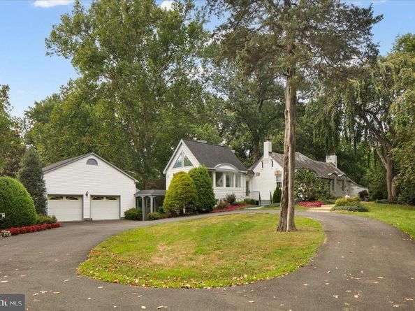 7058 Idylwood Road, Falls Church VA 22043