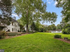 7058 Idylwood Road, Falls Church VA 22043