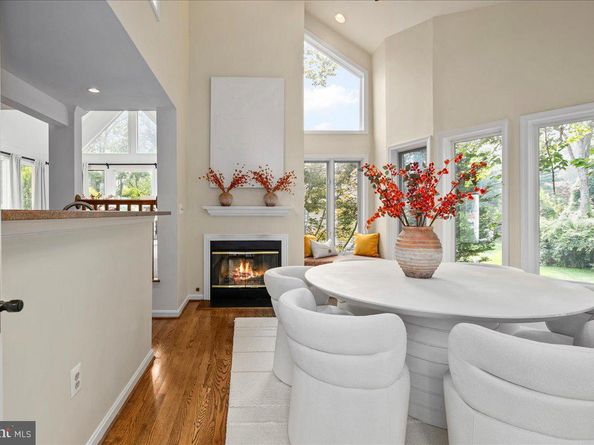 7058 Idylwood Road, Falls Church VA 22043