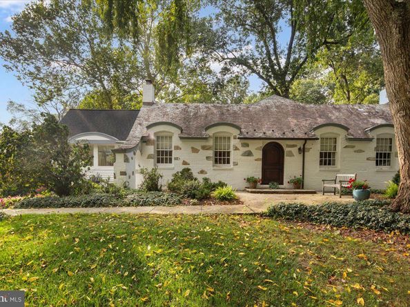 7058 Idylwood Road, Falls Church VA 22043