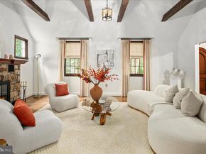 7058 Idylwood Road, Falls Church VA 22043