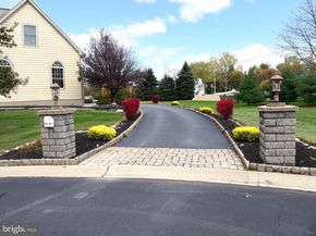 1401 Hampstead Court, Blue Bell PA 19422
