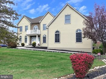 1401 Hampstead Court