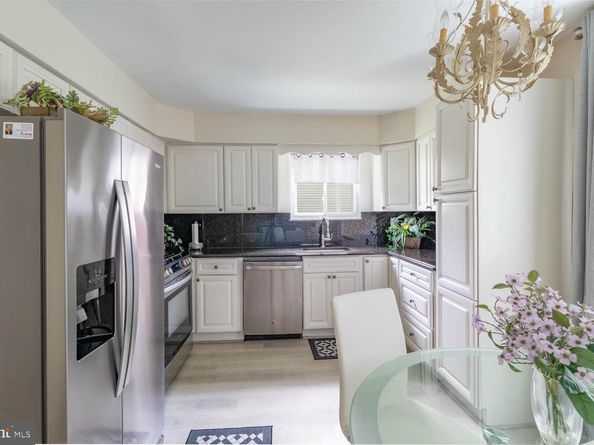 937 Caledonia Street, Philadelphia PA 19128