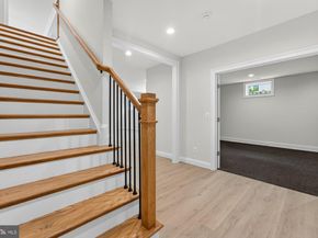 505 Hillcrest Drive SW, Vienna VA 22180