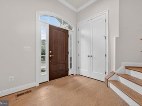 505 Hillcrest Drive SW, Vienna VA 22180