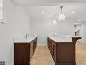 505 Hillcrest Drive SW, Vienna VA 22180