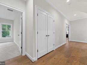 505 Hillcrest Drive SW, Vienna VA 22180