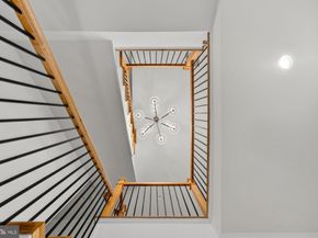 505 Hillcrest Drive SW, Vienna VA 22180