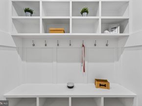 505 Hillcrest Drive SW, Vienna VA 22180