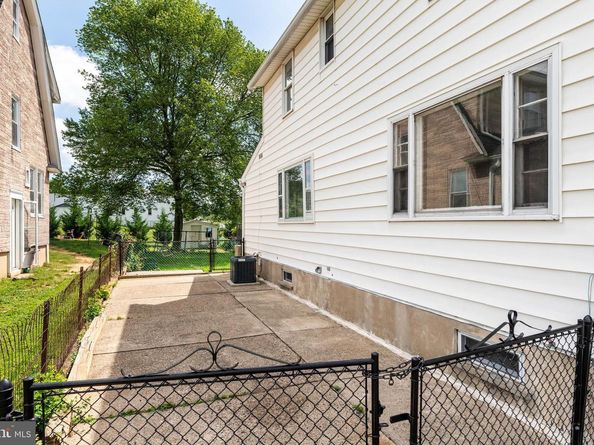 943 Cornwells Avenue, Bensalem PA 19020
