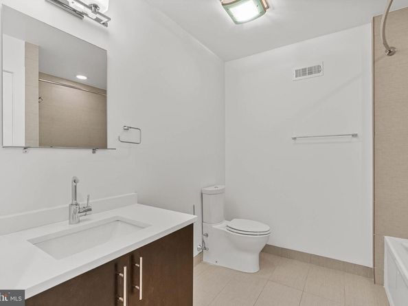 927 N Front Street 2, Philadelphia PA 19123