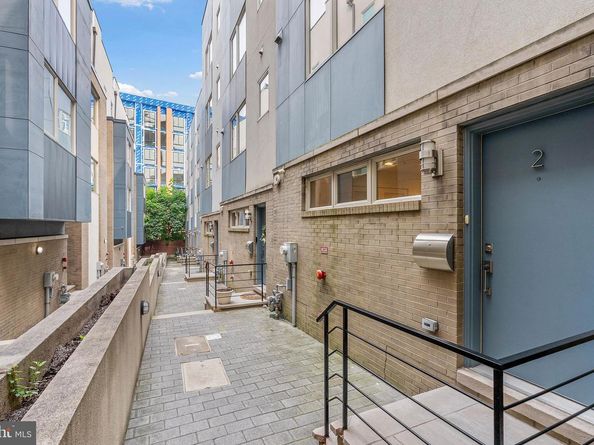 927 N Front Street 2, Philadelphia PA 19123