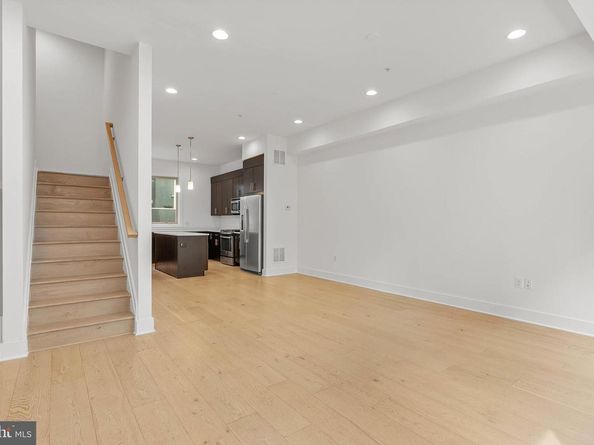 927 N Front Street 2, Philadelphia PA 19123