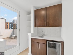 927 N Front Street 2, Philadelphia PA 19123