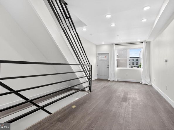 2407 W Seybert Street, Philadelphia PA 19121