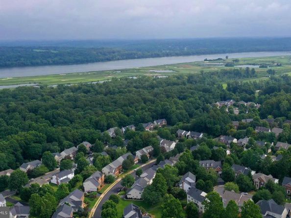 20361 Water Valley Court, Sterling VA 20165
