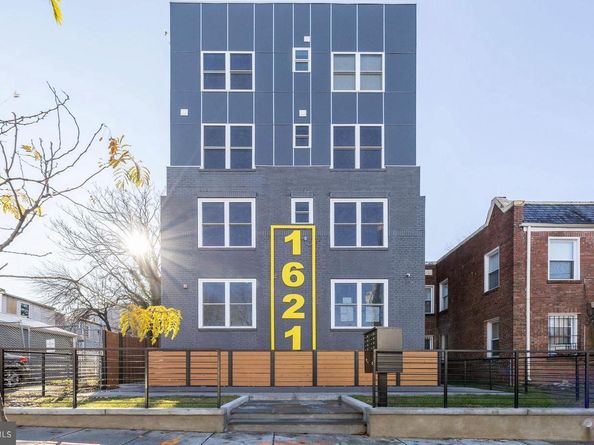 1621 T Street SE 2, Washington DC 20020