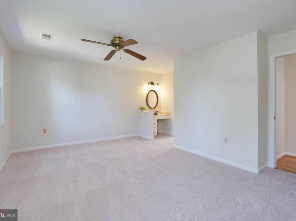 35 N Highland Street, Arlington VA 22201