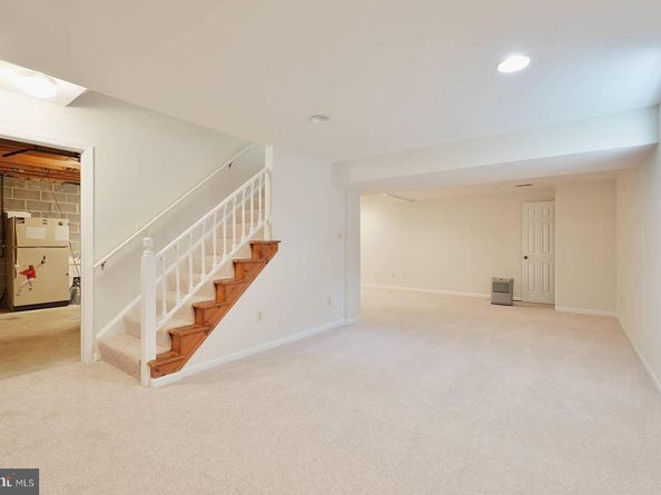 35 N Highland Street, Arlington VA 22201