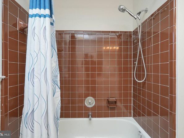35 N Highland Street, Arlington VA 22201