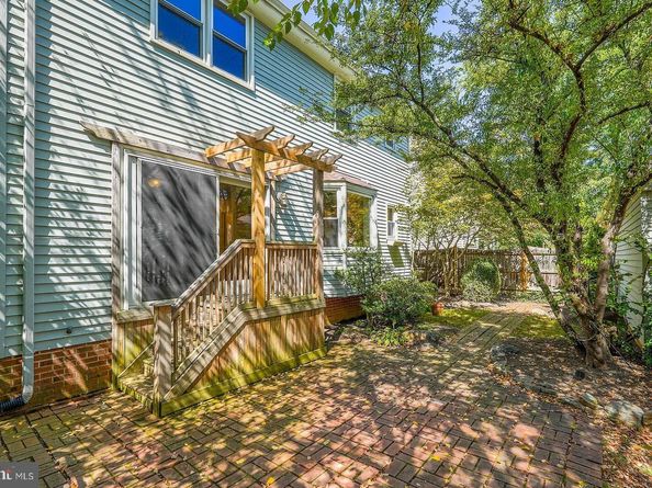 35 N Highland Street, Arlington VA 22201
