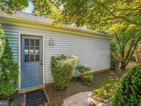 35 N Highland Street, Arlington VA 22201
