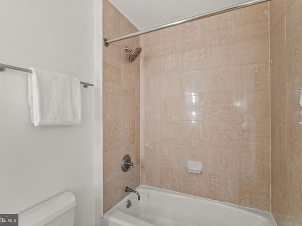 811 4TH Street NW 507, Washington DC 20001