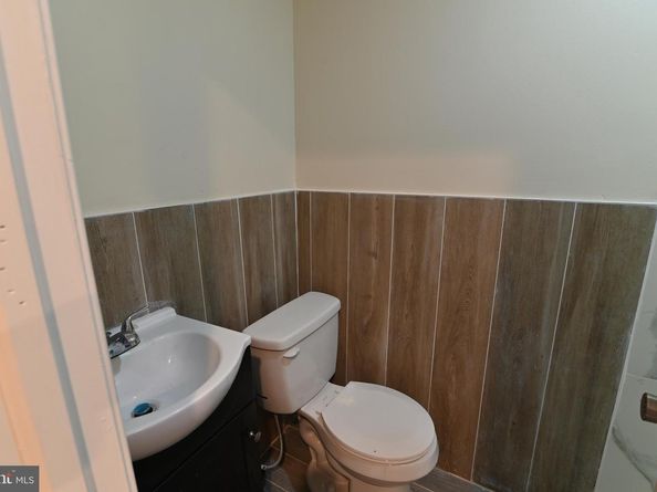 5165 W Columbia Avenue, Philadelphia PA 19131