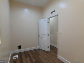 5165 W Columbia Avenue, Philadelphia PA 19131