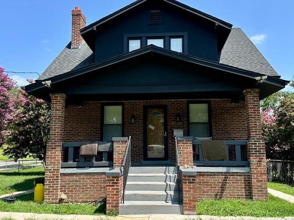 2604 32nd Street SE, Washington DC 20020