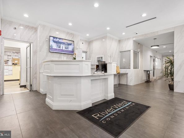 2101 Chestnut Street 920, Philadelphia PA 19103