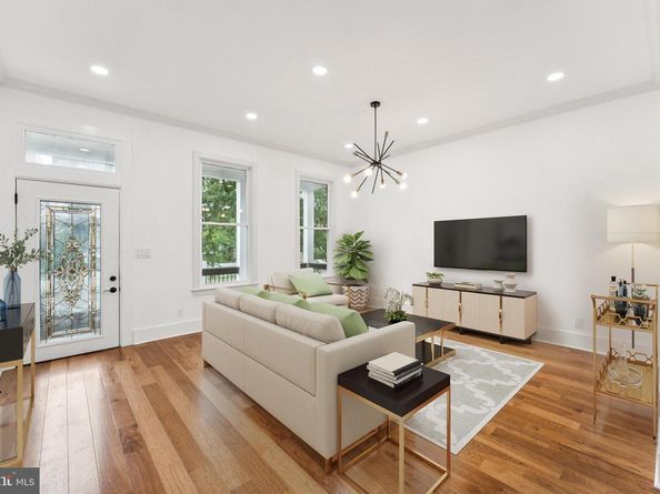 2105 4TH Street NE, Washington DC 20002