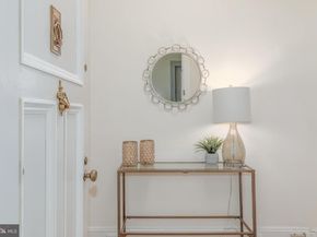 4000 Cathedral Avenue NW 516B, Washington DC 20016