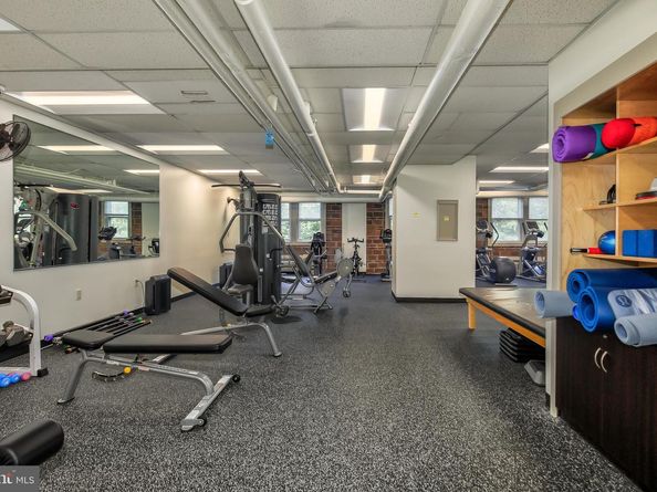 4000 Cathedral Avenue NW 516B, Washington DC 20016