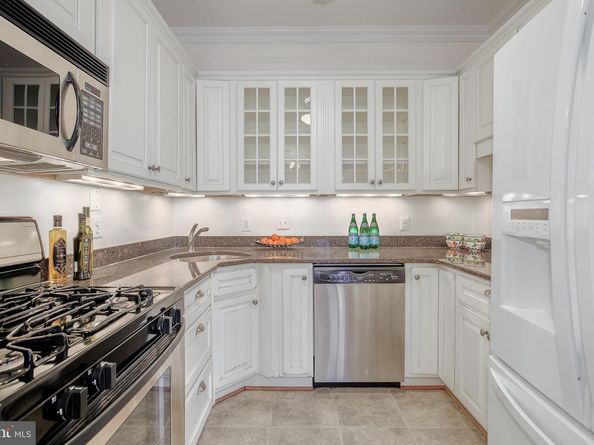 4000 Cathedral Avenue NW 516B, Washington DC 20016