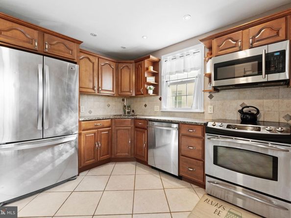 511 Smithfield Avenue, Philadelphia PA 19116