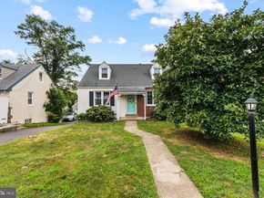 511 Smithfield Avenue, Philadelphia PA 19116